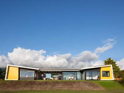This award-winning house design gets a thumbs up – Resene Thumbs up that is