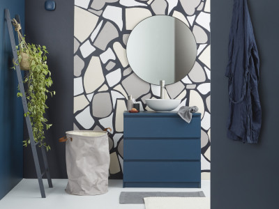 Dive into tranquillity: Refreshing blue hues for your bathroom