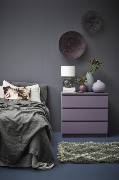 How to create a chic and elegant space using purple