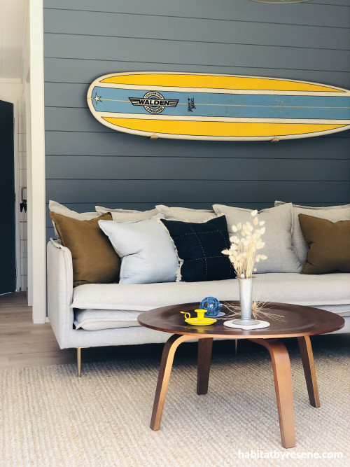 Resene Surfer lounge 