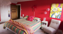 Jeff and Alex's Spectacularly Colourful Christchurch Bungalow photo