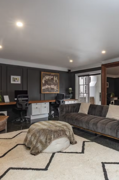 Hamptons meets the countryside: A winning combination for this converted barn house Hamptons meets the countryside: A winning combination for this converted barn house