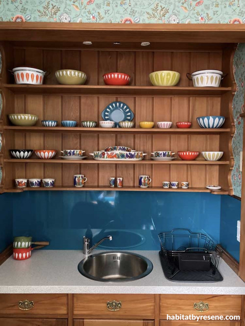 built in shelving, cute kitchen