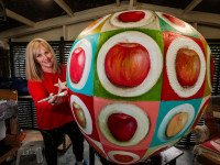 Artist Heather Wilson takes a bite out of the Big Apple project