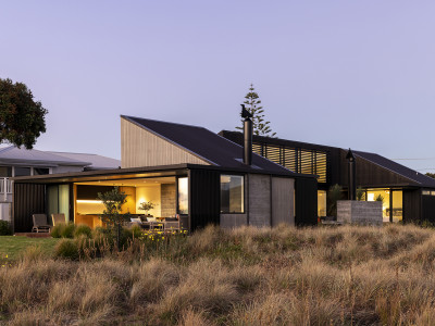 A coastal haven that harmonises nature and design A coastal haven that harmonises nature and design