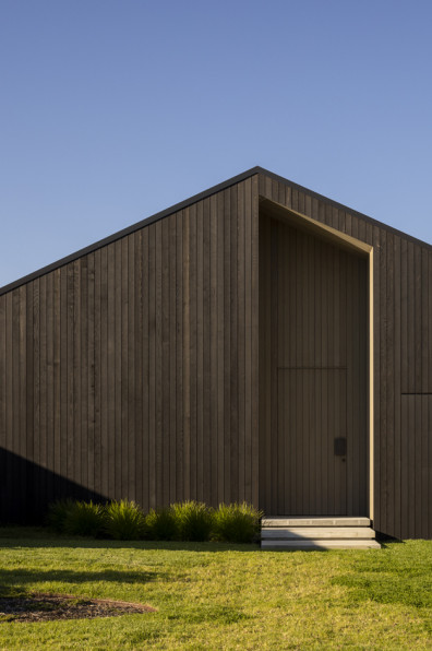 A coastal haven that harmonises nature and design A coastal haven that harmonises nature and design