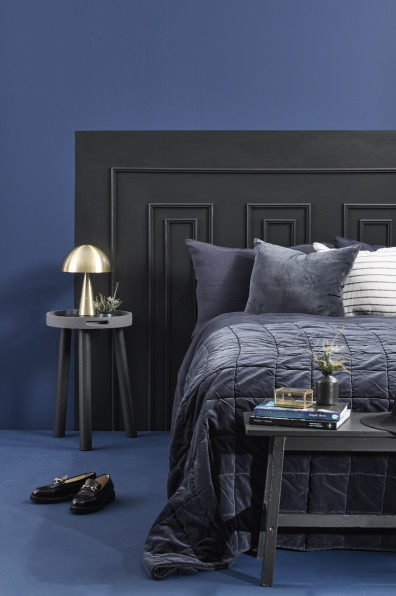 Home sweet blue home: Budget friendly ideas and tips for using blue in home décor