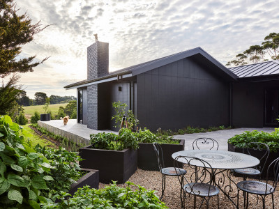 A 1980s farmhouse transformed into a modern, award-winning masterpiece