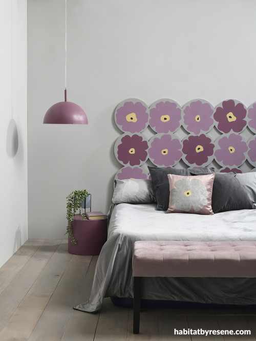 Purple flower bedroom