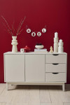 Classic Christmas with a local twist: green, red and cream Christmas decorating ideas