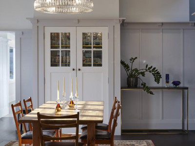 This 1930s bungalow in Remuera is inspired by shades of the sea and sky