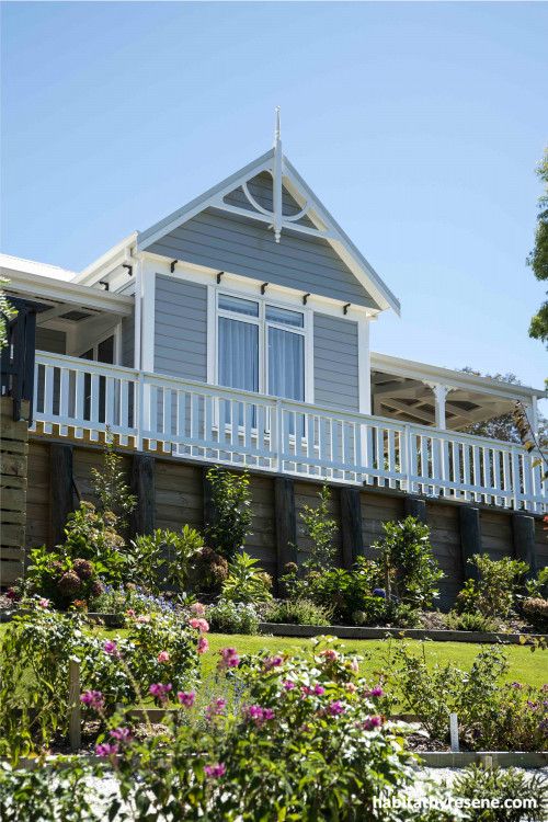 Resene Villa Exterior