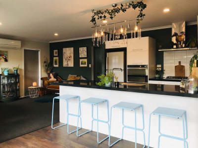 Jurassic world: This gorgeous home featuring four lush Resene greens was transformed in just six weeks Jurassic world: This gorgeous home featuring four lush Resene greens was transformed in just six weeks