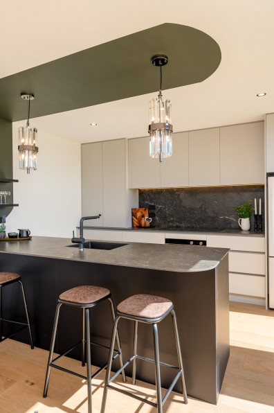 From Tūī's eyes to home design: A nature inspired wonder in Wānaka