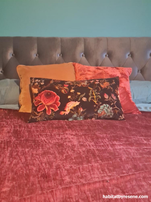 master bedroom, blue