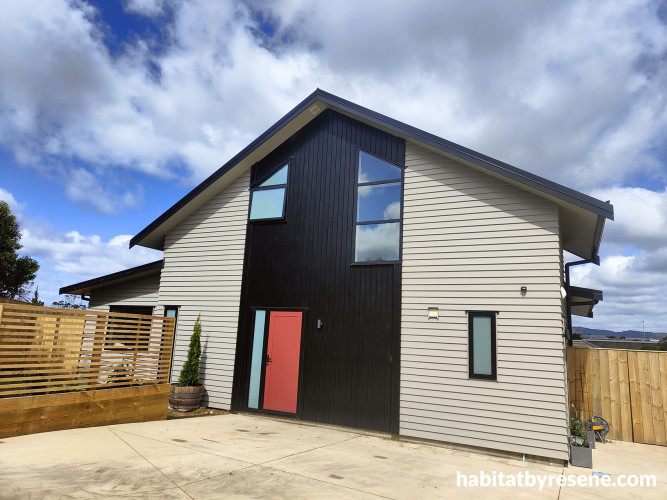 Exterior black grey red weatherboard