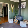living room, green