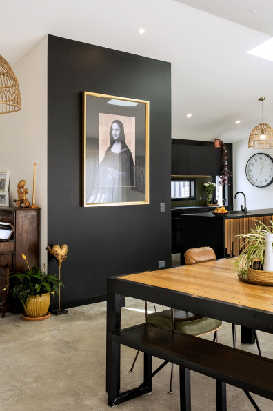 This home shows why you shouldn’t fear using edgy Resene Black on your walls This home shows why you shouldn’t fear using edgy Resene Black on your walls