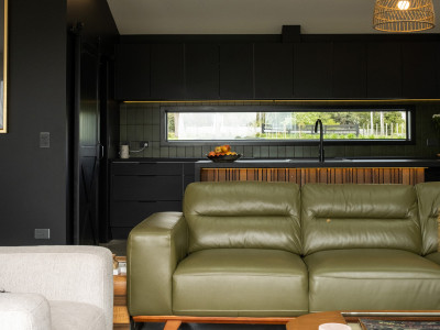 This home shows why you shouldn’t fear using edgy Resene Black on your walls This home shows why you shouldn’t fear using edgy Resene Black on your walls