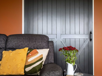 This home shows why you shouldn’t fear using edgy Resene Black on your walls This home shows why you shouldn’t fear using edgy Resene Black on your walls