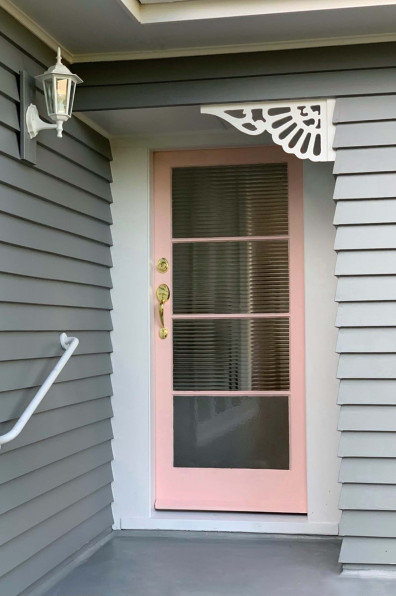 Take it outside: Simple tips and tricks for painting the exterior of your home