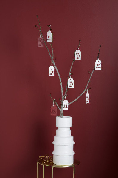 Host a mid-winter Christmas party with these budget-friendly ideas
