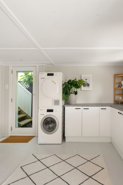 Simple scheme, broad appeal: A brick and weatherboard home transformed