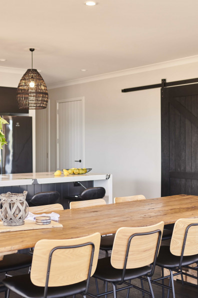 Beyond the ordinary: A home adorned in bold colours Beyond the ordinary: A home adorned in bold colours