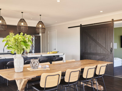 Beyond the ordinary: A home adorned in bold colours Beyond the ordinary: A home adorned in bold colours