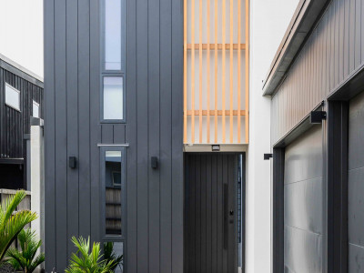 Cape Cod meets modern industrial in this stunning seaside home