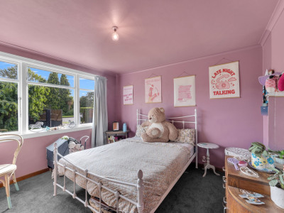 A home grounded in family history – and a colour surprise inside! 
