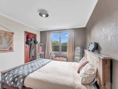 A home grounded in family history – and a colour surprise inside! 