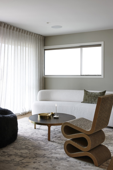 A Mangawhai sanctuary drenched in soft tones A Mangawhai sanctuary drenched in soft tones