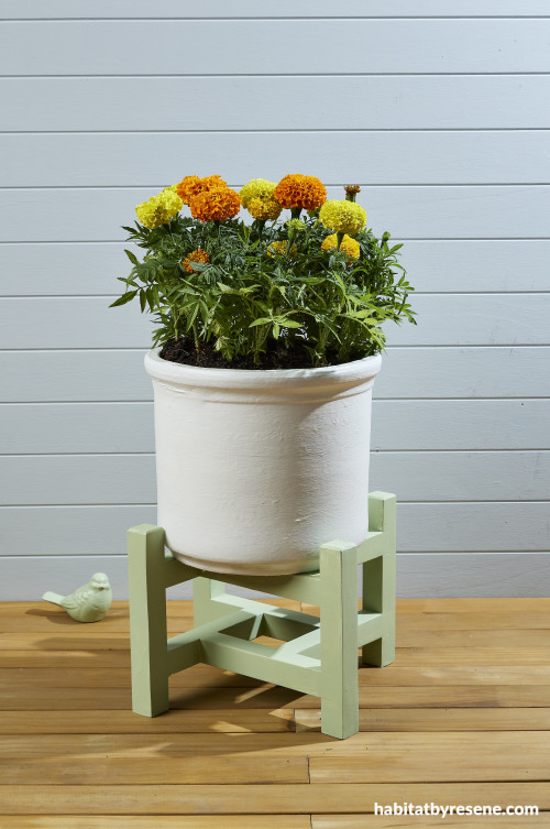 DIY plant stand