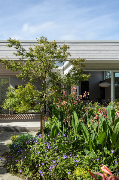 Painting the perfect picture: Timeless home exterior ideas Painting the perfect picture: Timeless home exterior ideas