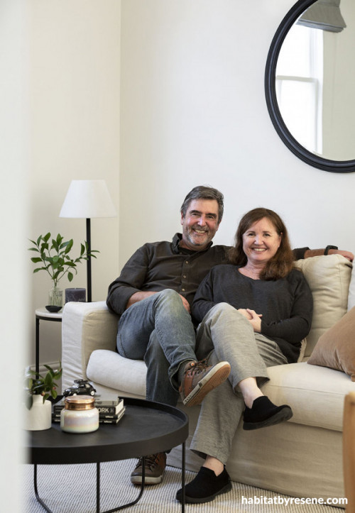 Cottage, Resene Merino