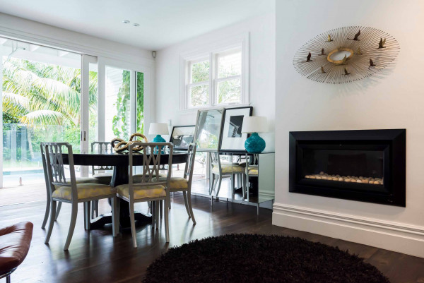 Amber 90 dining room Resene Alsbaster