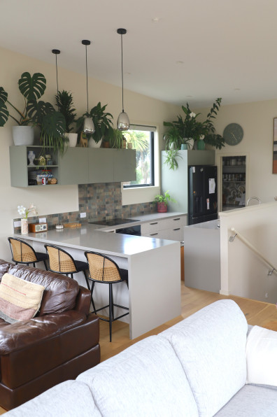 Grounded coastal living in the South Island