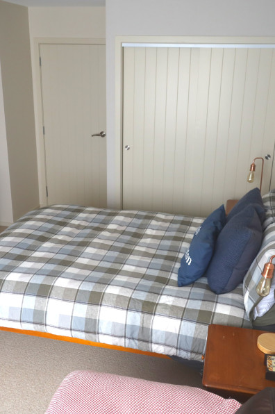 Grounded coastal living in the South Island