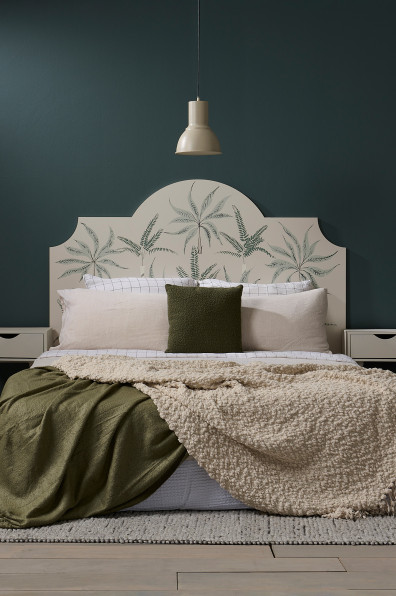 Taking your minimalist space to the next level with paints and wallpapers 