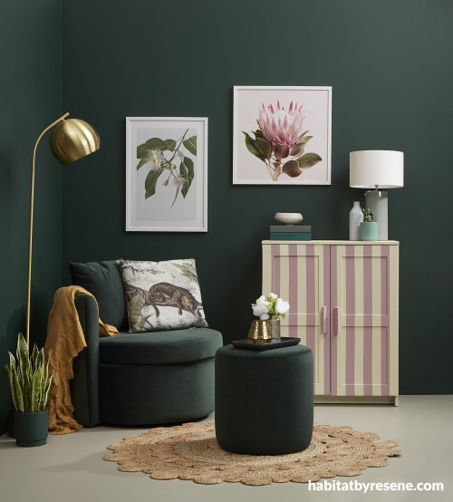 Living room, emerald green living room, bold green living room