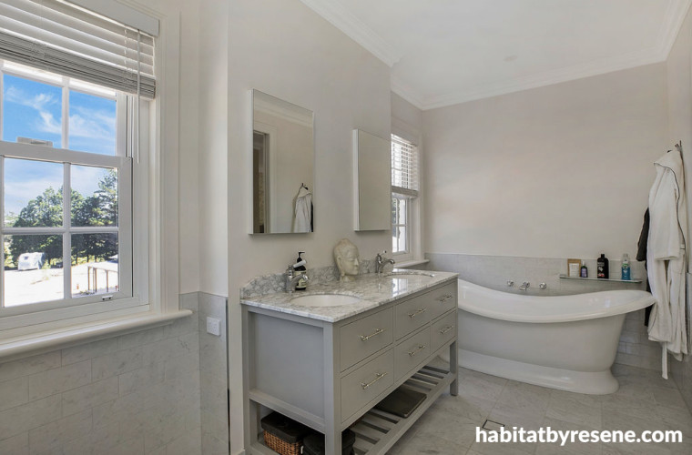 Bathroom spa ensuite Resene Double Parchment and Resene Half Spanish White