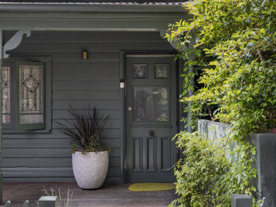 A colourfully confident Australian home
