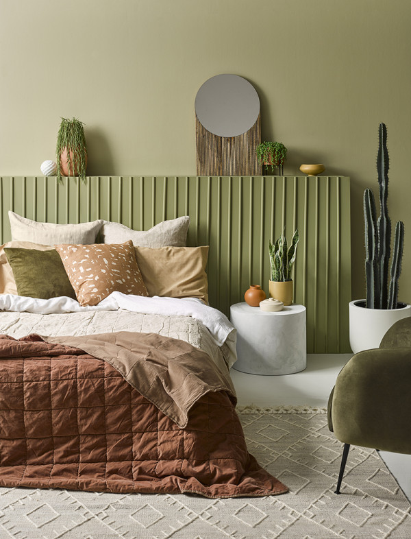 LauraLynn Johnston Green Batten Bedroom Resene Wilderness+StoneAge+GreenWhite+Zen+Alabaster photo Wendy Fenwick v4