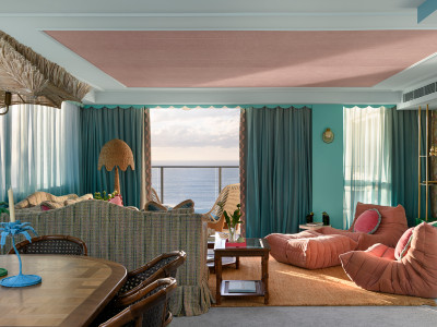 Palm Springs energy in Surfers Paradise