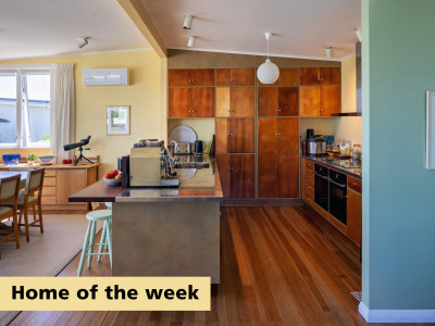 A beach house where colour connects the past and present A beach house where colour connects the past and present