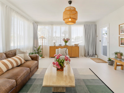 A 100-year-old bungalow refreshed in soft neutrals A 100-year-old bungalow refreshed in soft neutrals