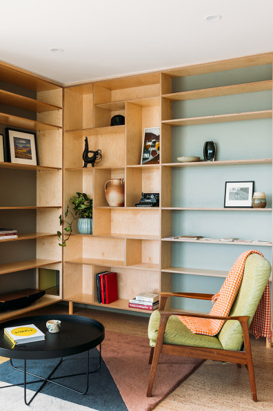 A colourful mid-century-inspired Wellington apartment