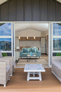 The warmth of flowing sands The warmth of flowing sands