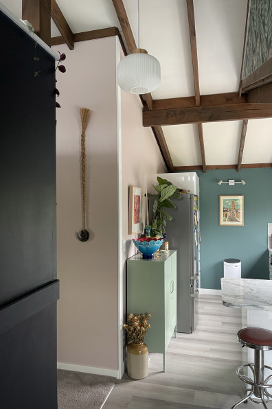 An 80s-build gets a colour injection with Resene Indian Ink and Resene Green Meets Blue in an interior designer’s own home